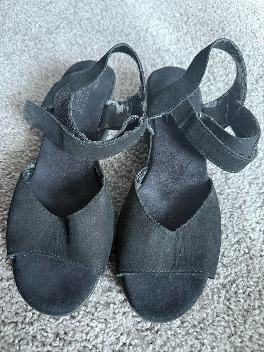 AEROSOLES Black Women's Open-Toe Ankle-Strap Sandals